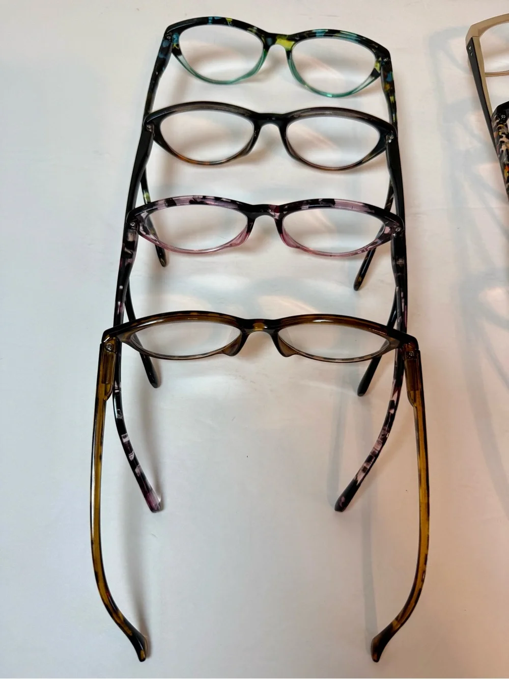 Bundle Lot of Reader Glasses +2.5 - 8 Pairs, 5 Cases, 1 Cleaning Cloth